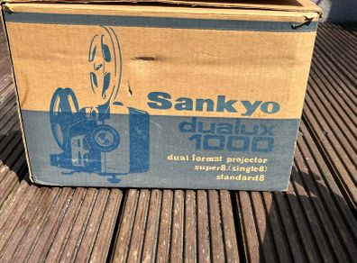 Sankyo  Projector & Fujica Camera