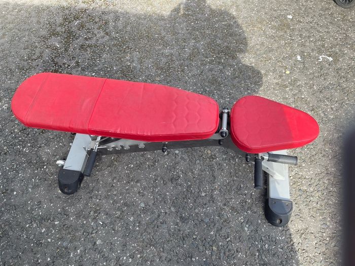 Weightlifting Bench