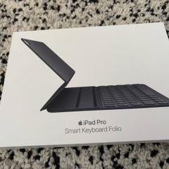 Apple Smart Folio Keyboard