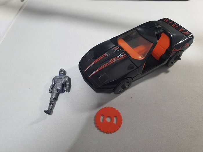MASK 80s Cartoon Toy Raven Corvette and Calhoun Burns toy