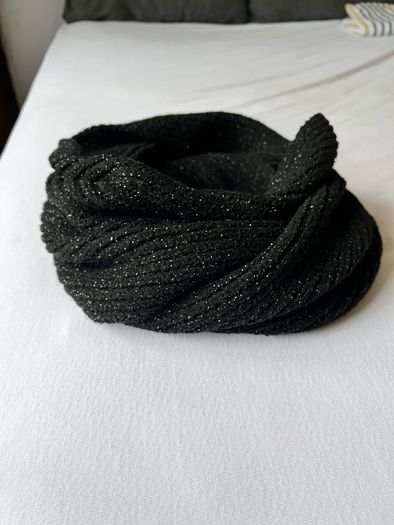 Black circular scarf