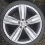 19" Genuine Vw Alloys with tyres Image 4