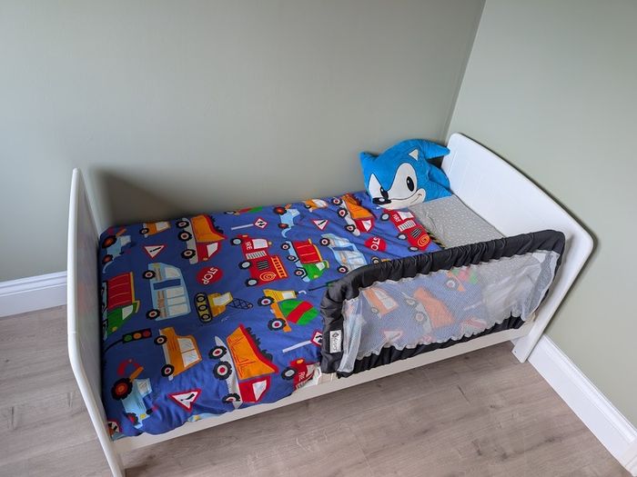 Kids bed