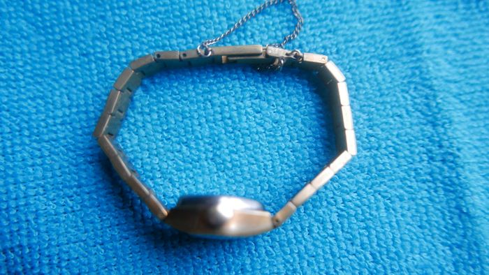 Vintage Atlanta Ladies Watch Tested And Works (good condition)