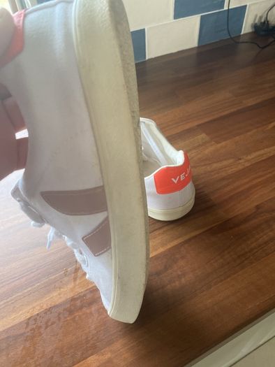 Veja womens