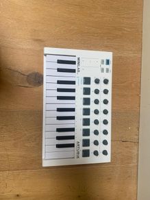 Arturia Minilab mk2 MIDI Keyboard