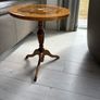 vinatge table Image 3
