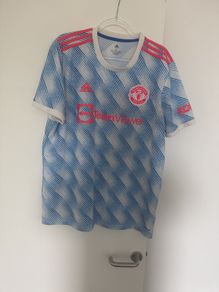man utd jersey