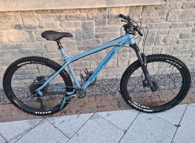 Nukeproof Scout 275 Race Mountain Bike (Size XL)