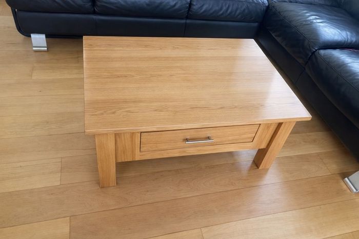 Solid oak wood table