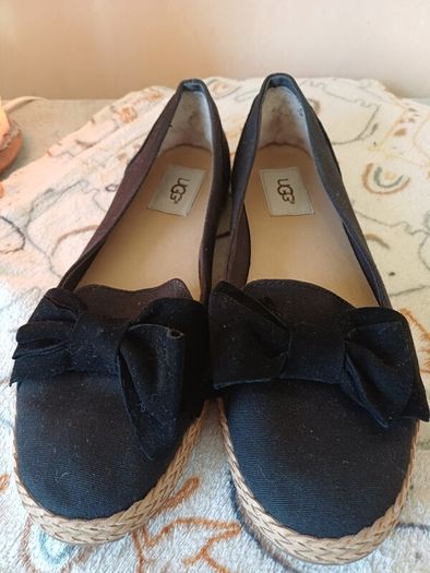 UGG slip on Abagail Shoes
