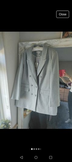 Bargain! Woman's Monsoon wool coat (New size UK 16) Bargain !