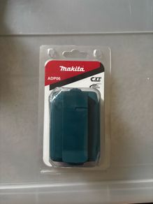 Makita adapter 12V With USB genuine part brand new