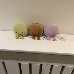 New JELLYCAT  Max / Mona / May Macarons