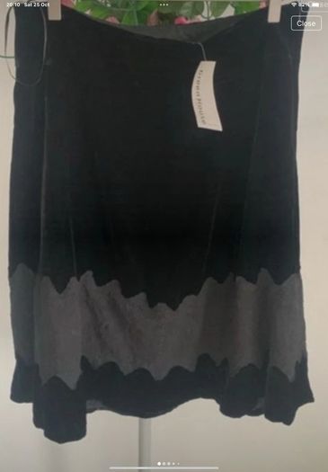 skirt Bnwt velvet skirt Aline size 38 10/12