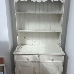 Antique pine dresser / Strawbridge