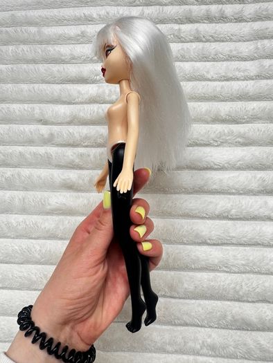 MGA Entertainment Bratzillaz Glam Gets Wicked Jade J'Adore Nude Doll Used Please see photos