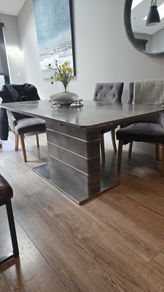 Extendable Dining Table