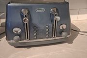 Delonghi metallic toaster