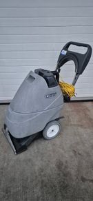 NILFISK AX 410 Extraction machine
