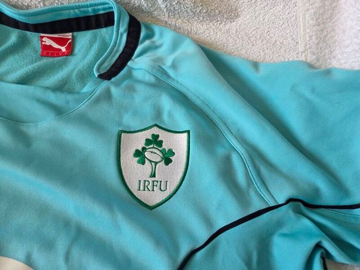Ireland Rugby Union Alternate Away Jersey 2010 to 2011 Large Adult Puma