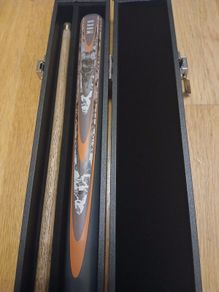 2 piece ash pool cue,hard case with chalk compartment