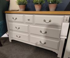 Wide 7 Drawer Oak Chest Brand New