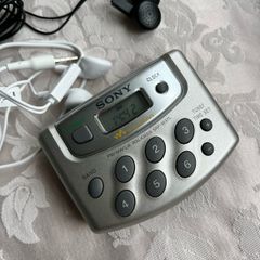 Retro Sony Walkman SRF-M37L Digital Tuning Clock Radio