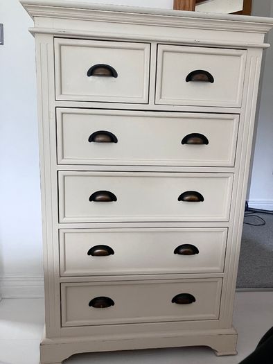 Chest if drawers