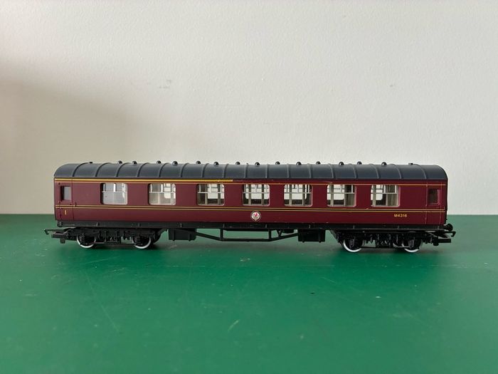Two OO Gauge Red Passenger Coaches