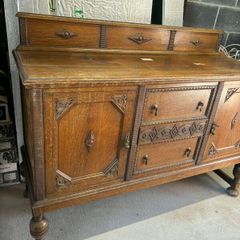Antique Jacobean Style Oak Sideboard / Buffet