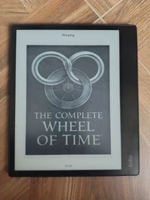 Kobo Elipsa 2E 10.3 inch eReader and notebook