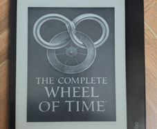 Kobo Elipsa 2E 10.3 inch eReader and notebook