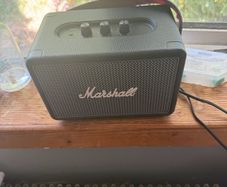 marshall speaker barely used with charger price drop 100 cash take it before cex