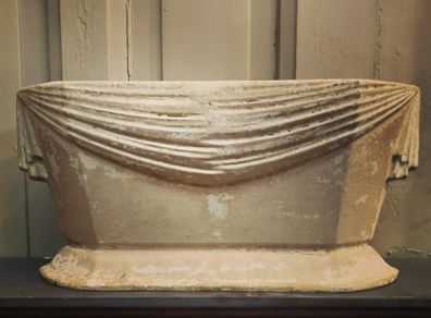 Art deco planter