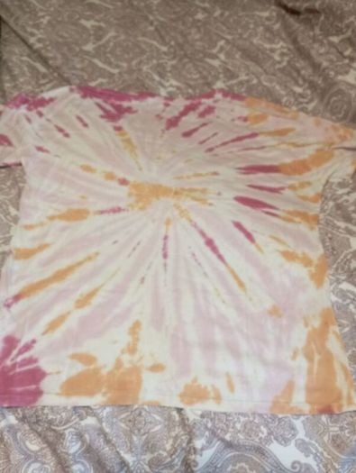 tie dye t shirt size small oversized