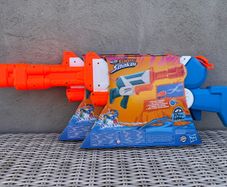 Nerf Super Soaker Twister x2