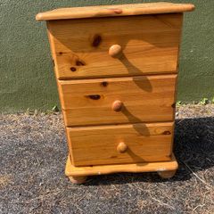 Pine Bedside Locker