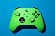 Xbox Series Controller - Velocity Green