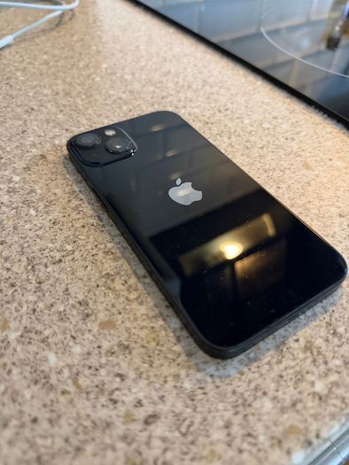 iPhone 13 - 128GB