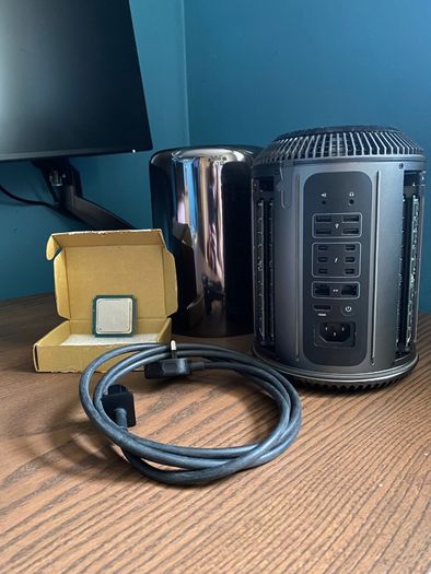 Apple Mac Pro 6,1 (Late 2013)  6-Core Xeon 64GB RAM with Extras!!