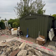 Shed perfect condition 1.5 metre door / 44 metres