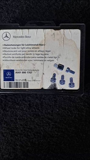 Mercedes Wheel Locks