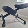 Black Kneeling chair Image 5