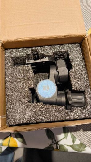 Benro gear drive tripod head