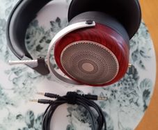 600 Ohm headphone