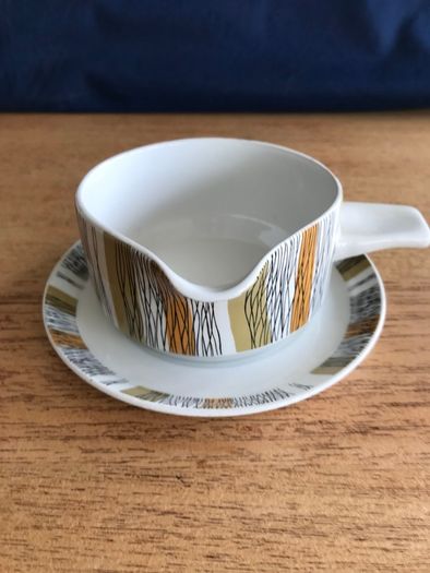 Vintage Retro Sienna Midwinter Sauce Boat & Saucer