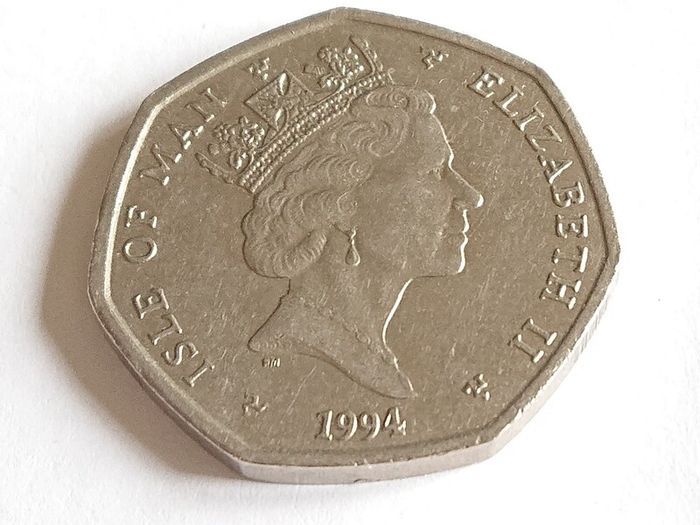 1994 Isle of Man - Christmas 50 Pence Coin - AA - Hunting Wren