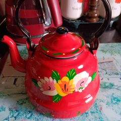 Enamelled  kettle