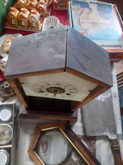 Beautiful Old Antique Mantle Clock, Dating from the 1880s to the early 1900s. price is for two clocks Postage Available